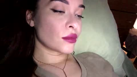 Snapshot of magggg658318 chatting on October 22, 1:57 pm magggg658318 online show from October 22, 1:57 pm