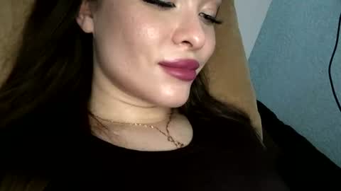 magggg658318 online show from July 9, 2:43 pm