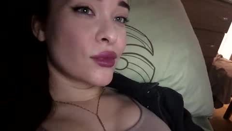 Snapshot of magggg658318 chatting on October 21, 1:48 pm magggg658318 online show from October 21, 1:48 pm