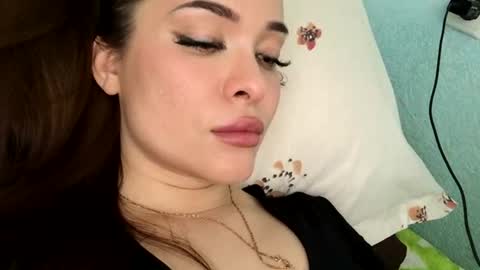 magggg658318 online show from June 25, 2:33 pm
