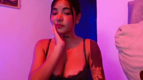 maggie_love77 online show from May 23, 3:57 am