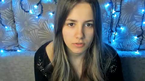 Maggie online show from May 2, 3:01 am