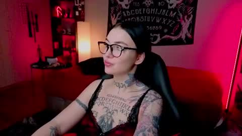 Magic Allie online show from July 25, 9:02 pm