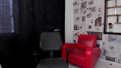 Snapshot of magic_boy01 chatting on February 19, 7:48 pm Damian Rivers online show from February 19, 7:48 pm