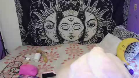 Claire online show from July 25, 11:52 am