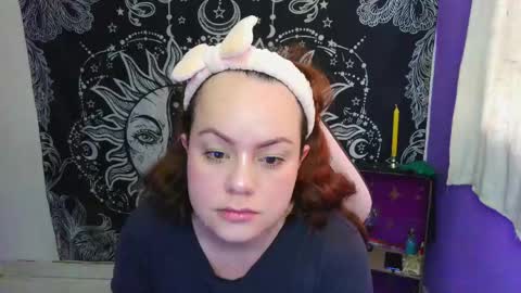 Claire online show from May 1, 9:53 pm