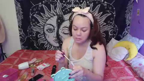 Claire online show from July 24, 11:40 am