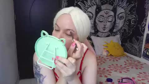 Claire online show from June 26, 11:59 am