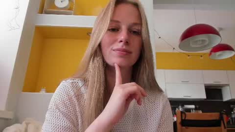 Alice  online show from June 29, 1:33 pm