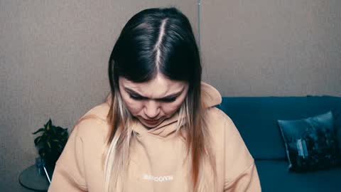 magic_katarina_ online show from January 22, 12:38 pm