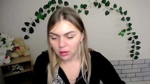 magic_katarina_ online show from January 9, 8:13 am