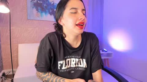 KAYLEE online show from February 21, 8:51 am