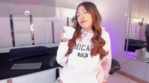 magic_miaa online show from July 3, 1:38 pm