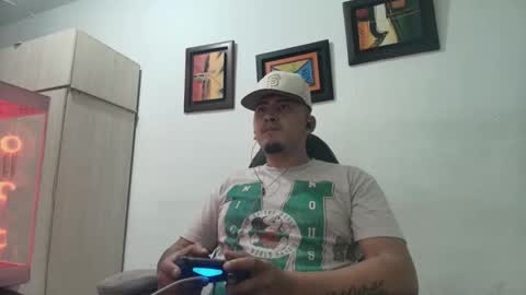 magic_milk23 online show from November 27, 11:45 pm