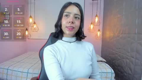 Oliviah online show from June 5, 1:05 pm