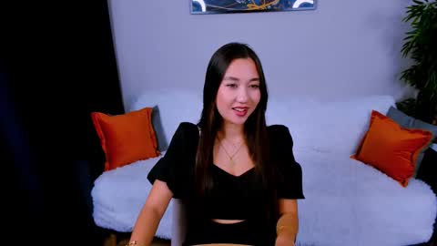 magic_phoenix online show from February 9, 2:18 pm