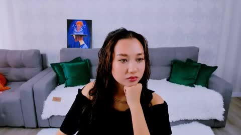 magic_phoenix online show from September 9, 11:43 am