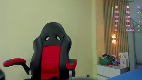 magievans1 online show from November 10, 12:41 pm