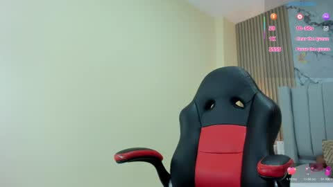 magievans1 online show from July 28, 12:48 pm