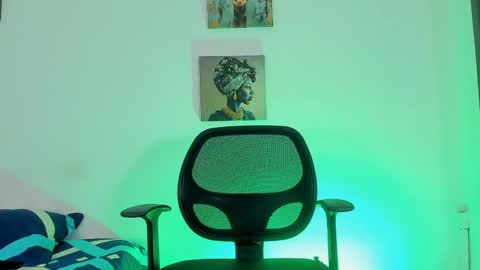 Magnusclark online show from April 23, 7:26 pm