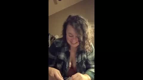 magsmarsh13 online show from December 22, 5:36 am