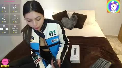 Snapshot of maiaa_evans chatting on September 17, 4:05 am    t  online show from September 17, 4:05 am