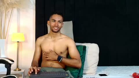 maicolparker0 online show from June 15, 2:42 pm