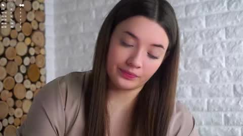 Lucy online show from March 11, 2:14 am