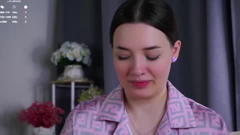 Lucy online show from August 3, 4:14 am