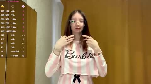 Elina online show from October 24, 8:15 am