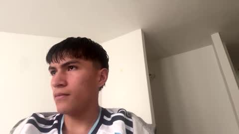 maikitol online show from April 25, 7:00 pm