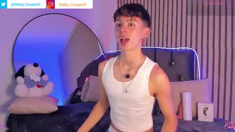 maiky_cooper01 online show from July 29, 3:17 am