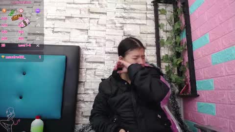  MAILY CAN  online show from December 22, 12:23 pm