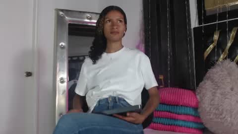 mailyn_gold online show from July 15, 12:21 pm