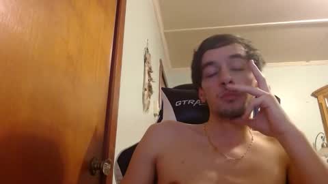 Snapshot of mainecollegeboy chatting on March 11, 12:22 am mainecollegeboy online show from March 11, 12:22 am