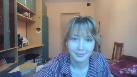 Evie online show from July 17, 4:20 pm