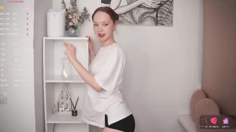 Maisie online show from February 26, 6:55 pm