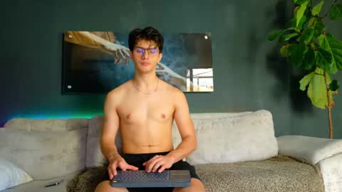 Bastian Arslan online show from June 27, 2:56 pm