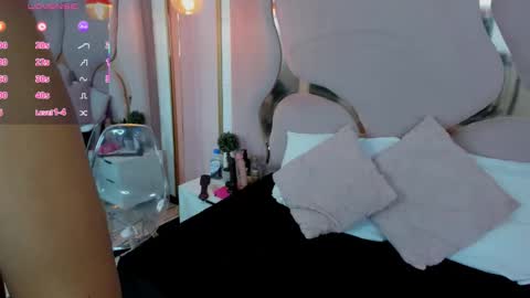 maiyajoness online show from November 5, 3:52 am