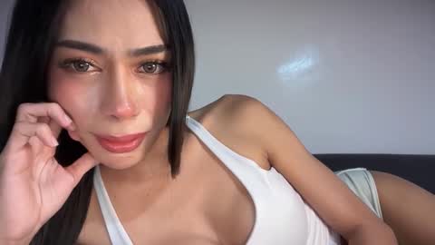 Lovely online show from September 25, 4:58 pm