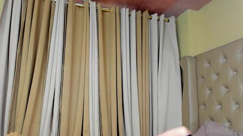 Lovely online show from December 20, 12:30 am