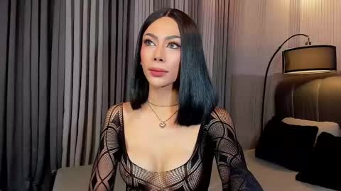 Lovely online show from February 3, 4:41 pm