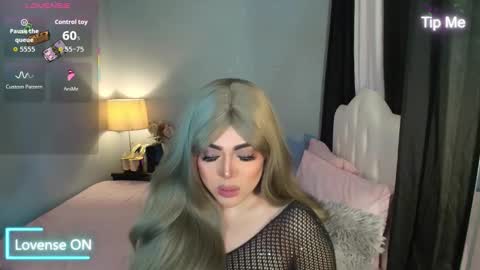 majestydannaxx online show from December 16, 4:30 am