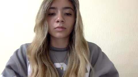 majo_gomezz online show from August 4, 4:19 am
