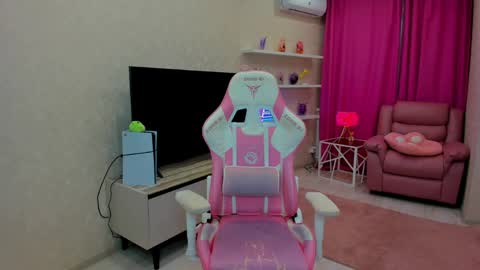 Chloe online show from May 6, 3:23 am