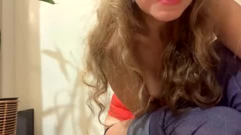 Snapshot of makemedanc chatting on October 17, 10:03 pm makemedanc online show from October 17, 10:03 pm