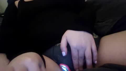 makemewatch online show from April 23, 8:43 pm
