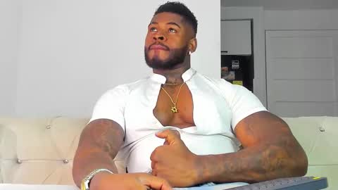 Makonnen online show from October 24, 9:59 pm