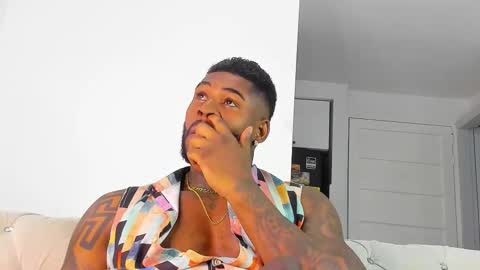 Makonnen online show from November 18, 5:43 am