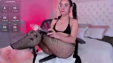Alejandra  Take domi control in 100 tkns 5 min. Dont miss my moans online show from June 11, 2:04 pm